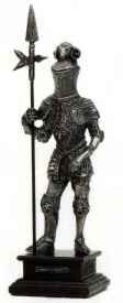 MIN37-L_Knight_and_Halberd.JPG (39609 bytes)